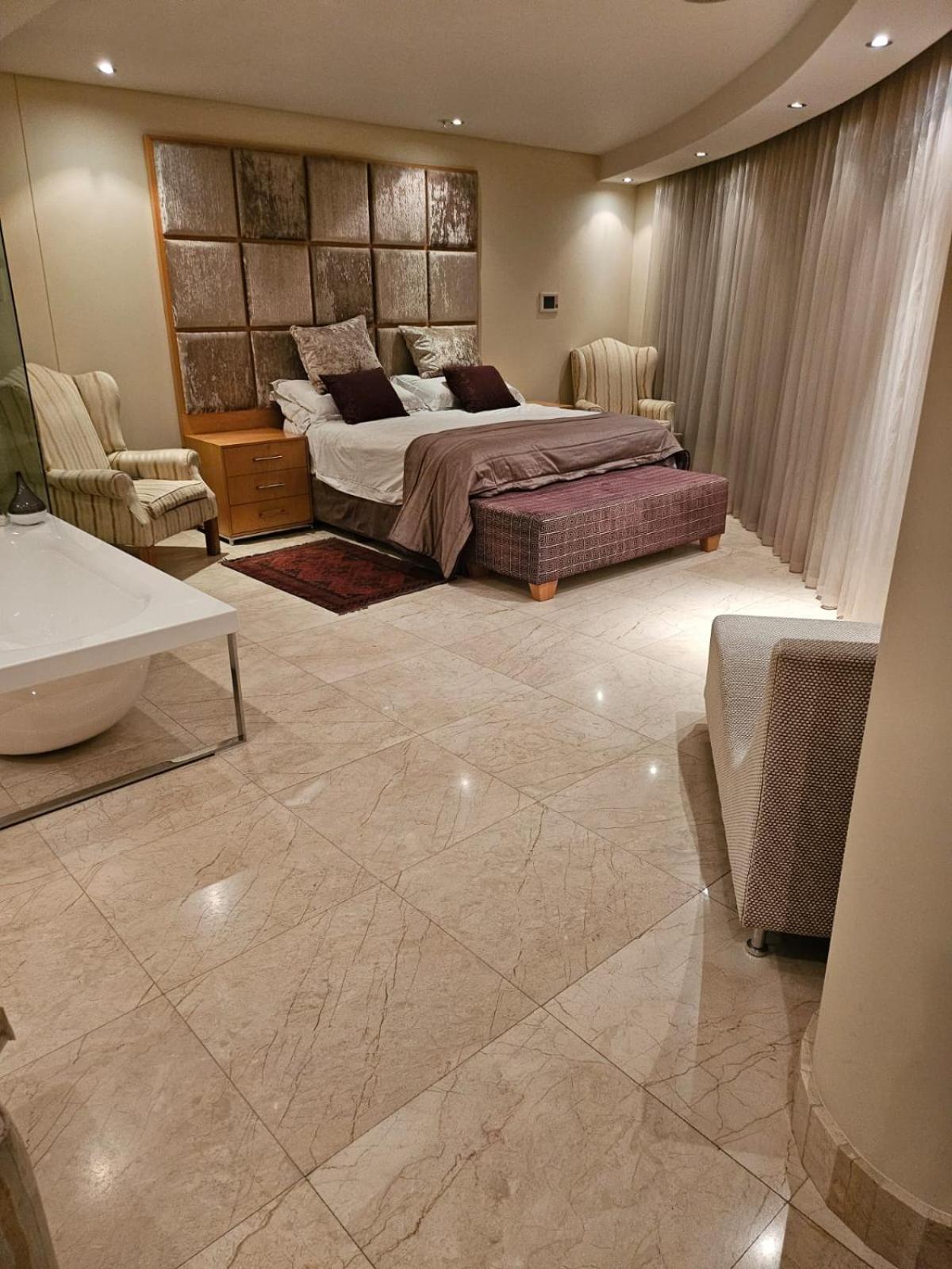 The Pearls Umhlanga, Or Oceans Apts 3*